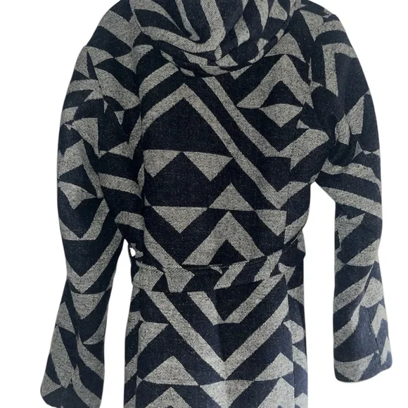 Mossimo Supply Co Black and Gray Geometric Jacket - Picture 3 of 3